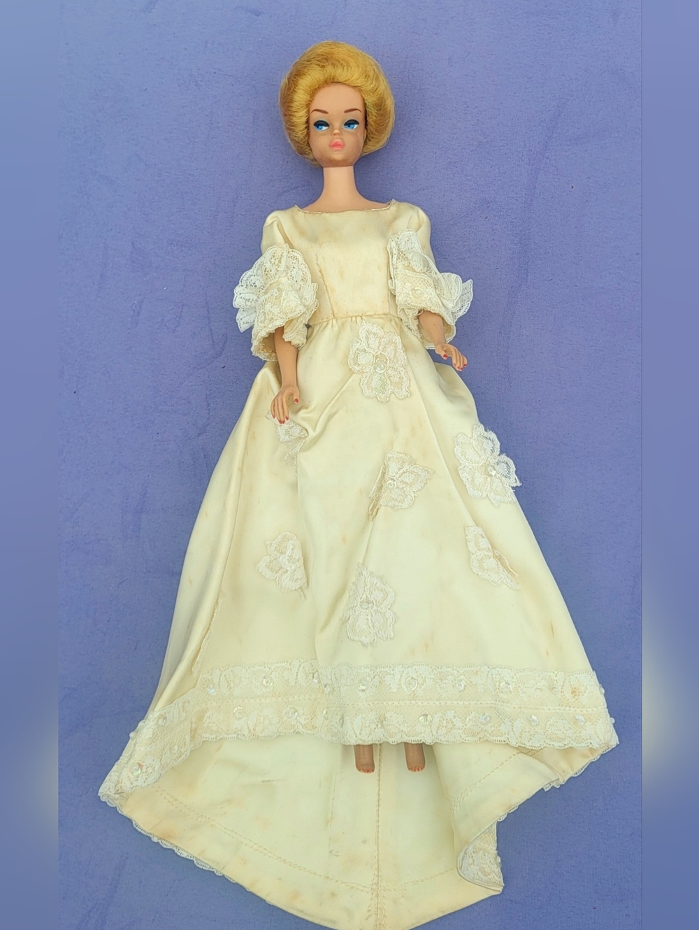 Vintage 1963 Barbie Fashion Queen Doll #870 Molded Hair Midge, Wig And Clothing